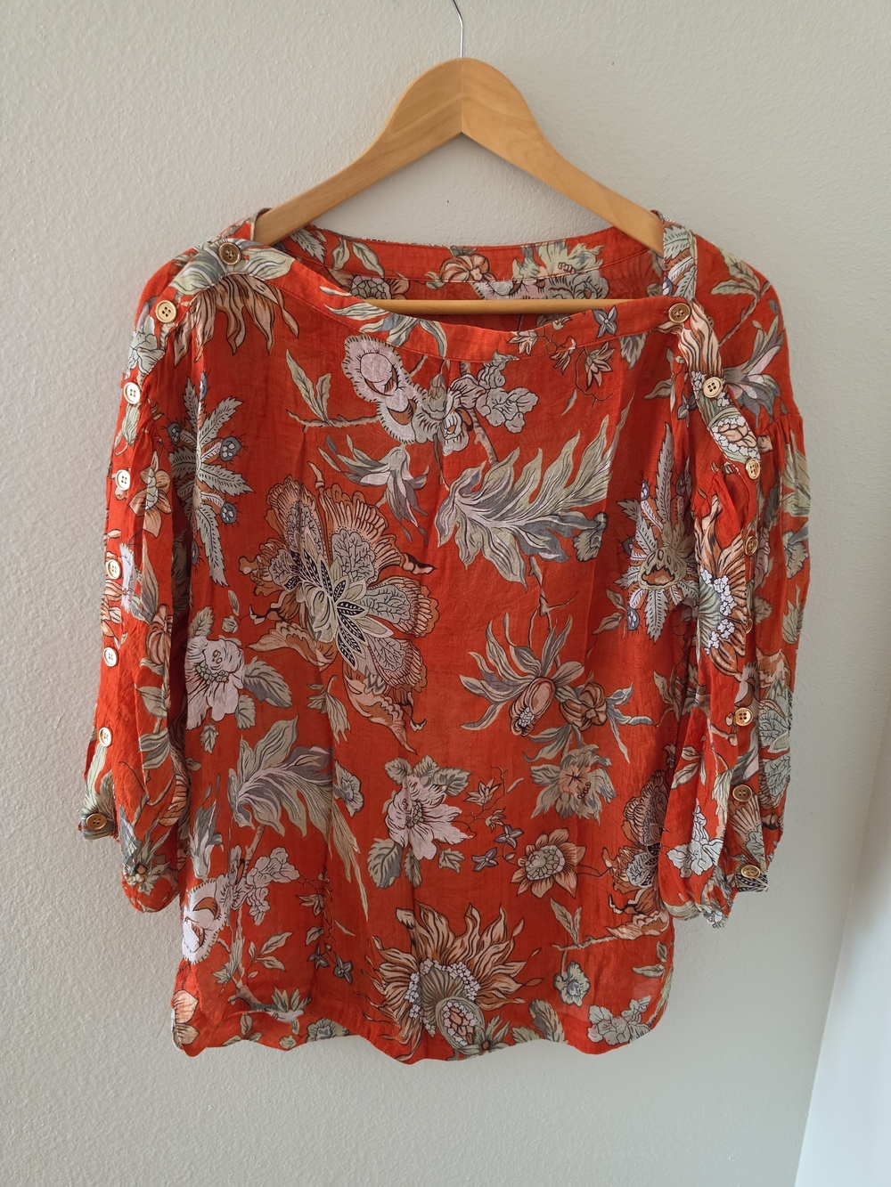 Womens Floral Button-Sleeve Blouse - Red